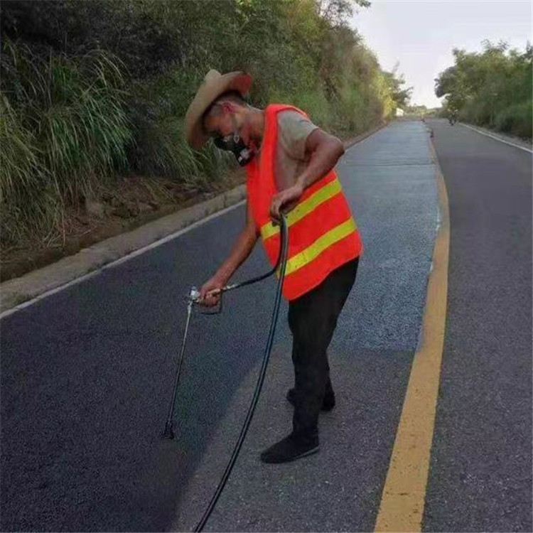 徐汇 彩色防滑路面的底涂是保障路面附着力